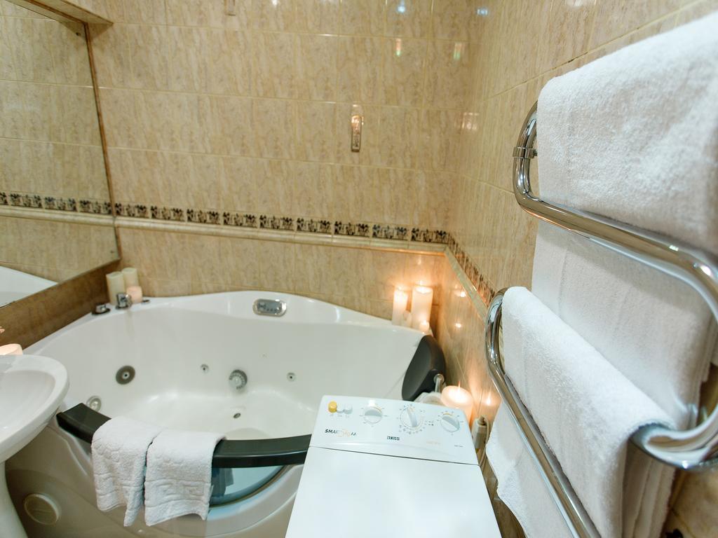 Studio De Luxe With Jacuzzi سومي المظهر الخارجي الصورة